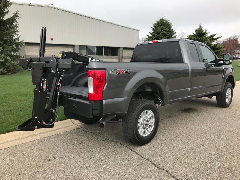 2017 Ford F 350 LTS with Minute Man Wheel Lift